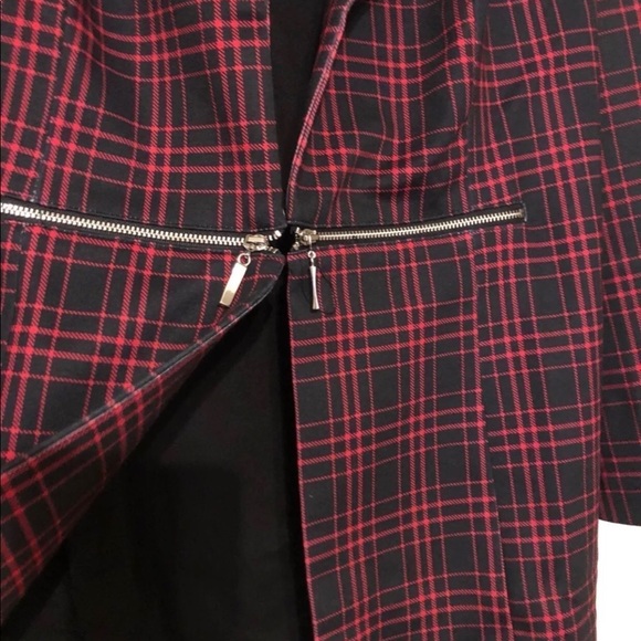 Ladies Blazer - Picture 2 of 5